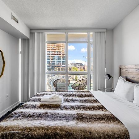 Family Oriented Downtown Toronto 2Bdrm Condo With Parking & Office Space Экстерьер фото