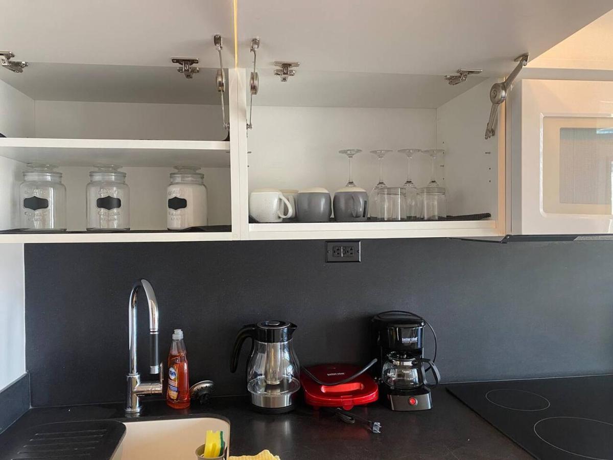 Family Oriented Downtown Toronto 2Bdrm Condo With Parking & Office Space Экстерьер фото